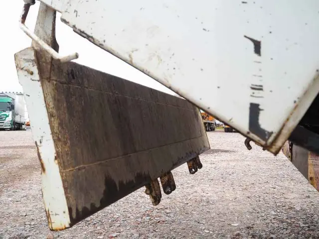 いすゞ エルフ 2PG-NKR88N(2WD)の写真28