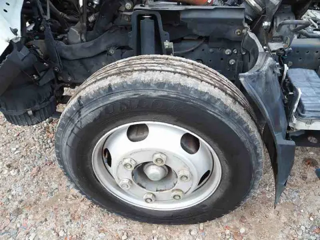 いすゞ エルフ 2PG-NKR88N(2WD)の写真37