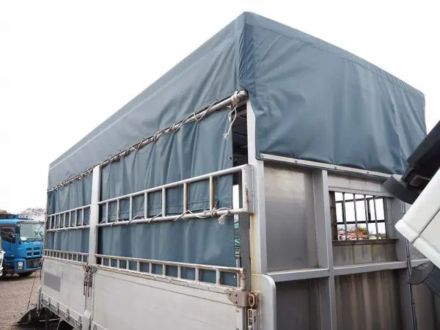 いすゞ エルフ PA-NPR81R(2WD)の写真11