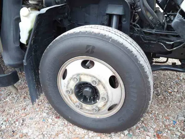 いすゞ エルフ PA-NPR81R(2WD)の写真12