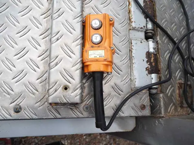 いすゞ エルフ PA-NPR81R(2WD)の写真21