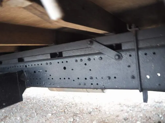 いすゞ エルフ PA-NPR81R(2WD)の写真36