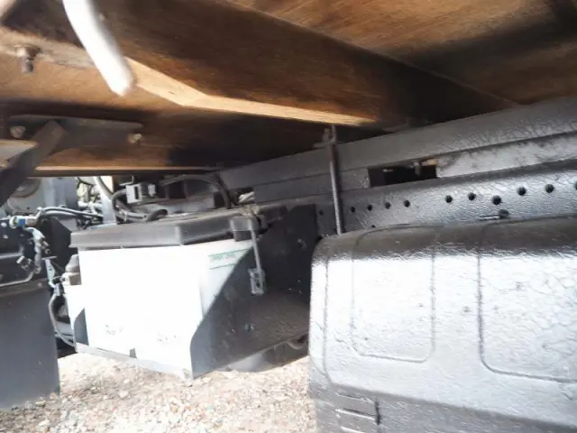 いすゞ エルフ PA-NPR81R(2WD)の写真37