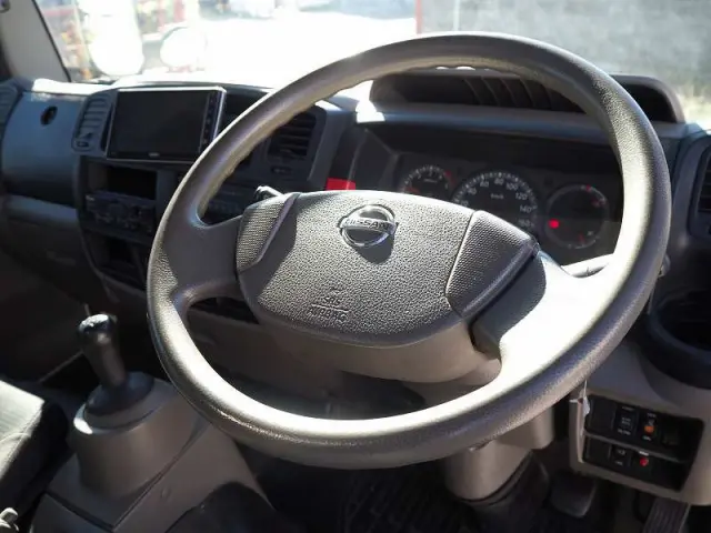 日産 アトラス TKG-SZ2F24(2WD)の写真43