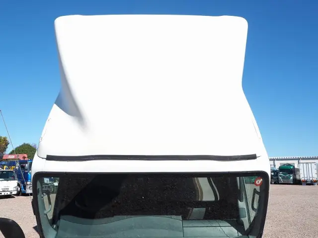 いすゞ エルフ SKG-NPR85YN(2WD)の写真8