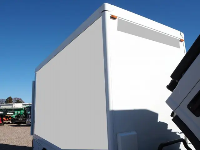いすゞ エルフ SKG-NPR85YN(2WD)の写真9