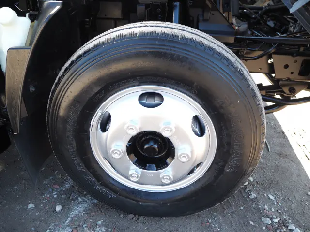 いすゞ エルフ SKG-NPR85YN(2WD)の写真10