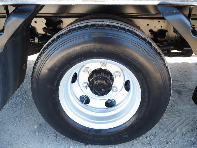 いすゞ エルフ SKG-NPR85YN(2WD)の写真17