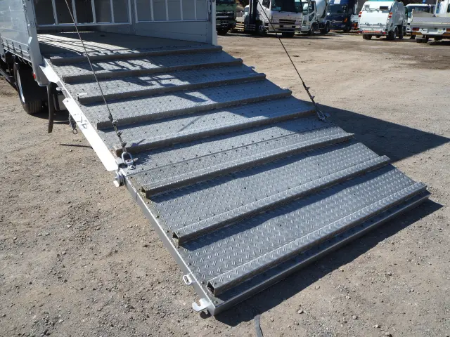 いすゞ エルフ SKG-NPR85YN(2WD)の写真21