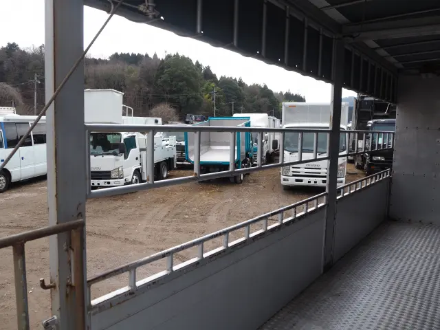 いすゞ エルフ SKG-NPR85YN(2WD)の写真23