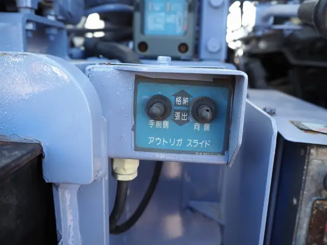 日野 レンジャー BDG-FJ7JJWA(2WD)の写真17