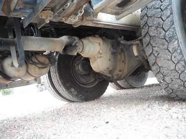 いすゞ ギガ QKG-CXZ77AT(6x4)の写真39