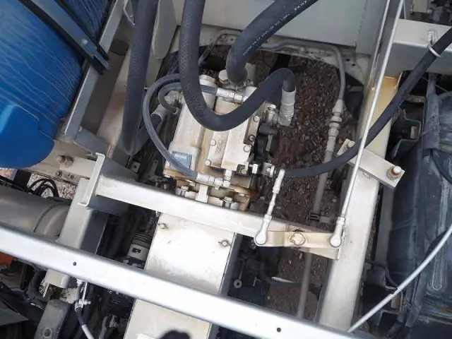 いすゞ ギガ QKG-CXZ77AT(6x4)の写真42