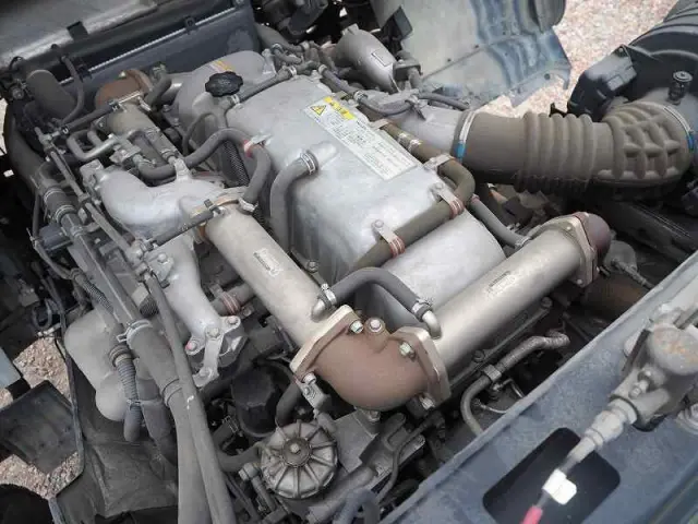 いすゞ ギガ QKG-CXZ77AT(6x4)の写真43