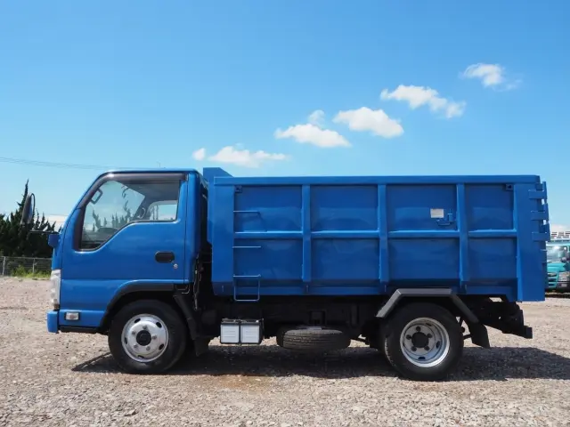 いすゞ エルフ TPG-NKS85AN(4WD)の写真2