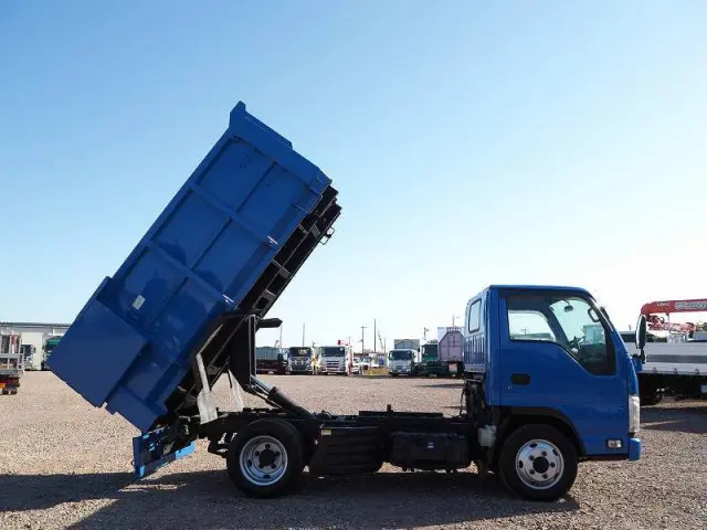 いすゞ エルフ TPG-NKS85AN(4WD)の写真14