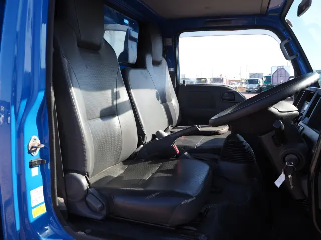 いすゞ エルフ TPG-NKS85AN(4WD)の写真44