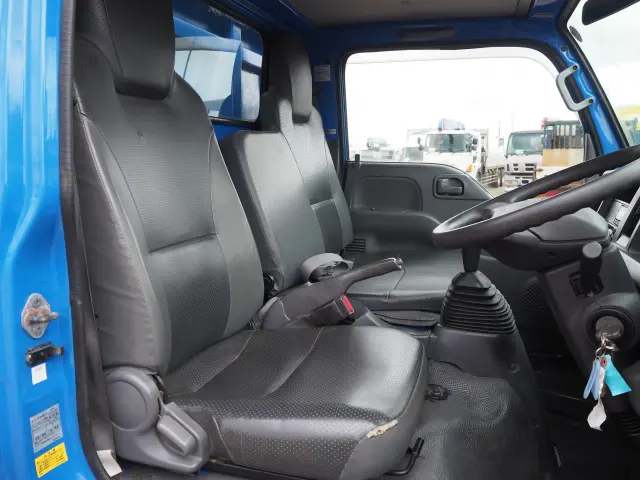 いすゞ エルフ TPG-NKS85AN(4WD)の写真44