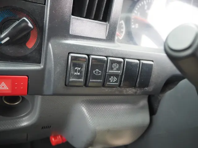 いすゞ エルフ TPG-NKS85AN(4WD)の写真48