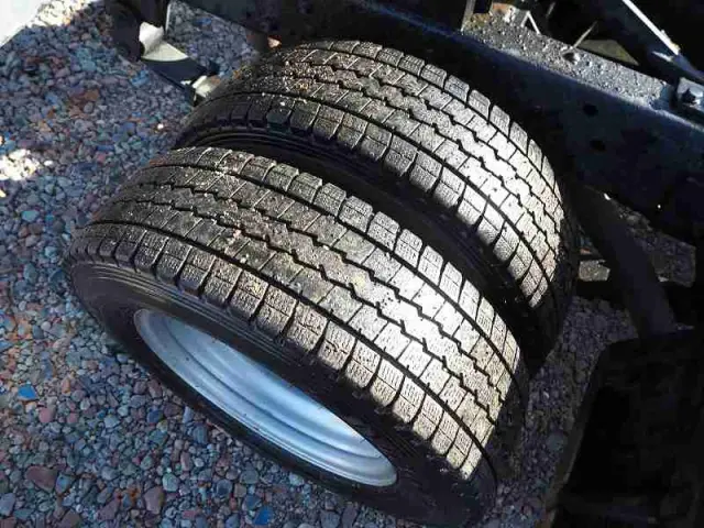 いすゞ エルフ TDG-NKS85AD(4WD)の写真24