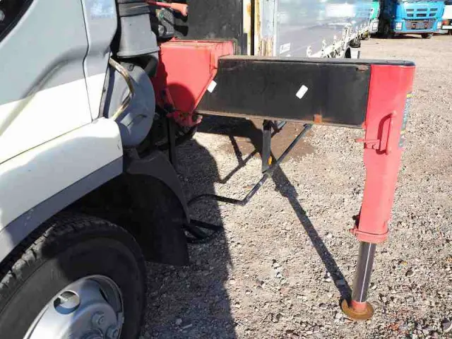 三菱 ファイター PA-FK71D(2WD)の写真13