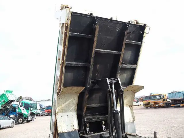 いすゞ フォワード TKG-FRR90S1(2WD)の写真19