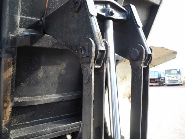 いすゞ フォワード TKG-FRR90S1(2WD)の写真21