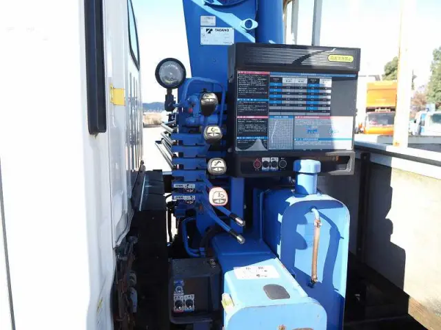 いすゞ エルフ TKG-NMR85AN(2WD)の写真13