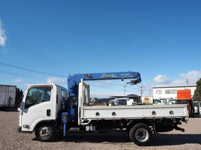 いすゞ エルフ TKG-NMR85AN(2WD)の写真23