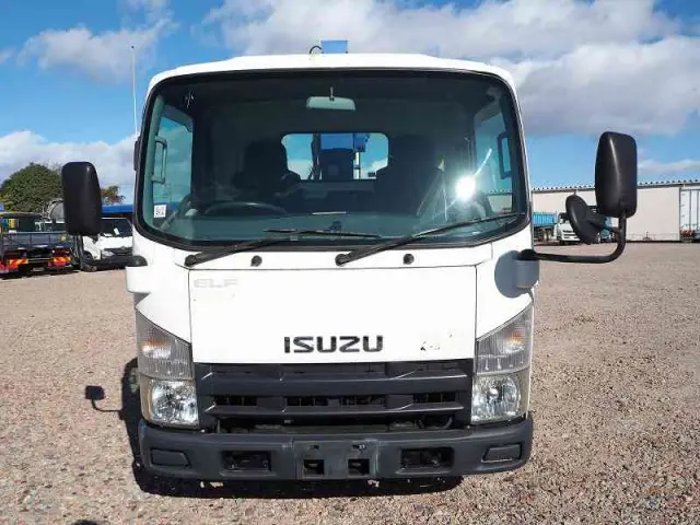 いすゞ エルフ TKG-NMR85AN(2WD)の写真29