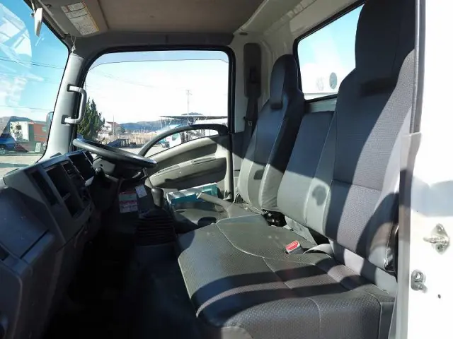 いすゞ エルフ TKG-NMR85AN(2WD)の写真44