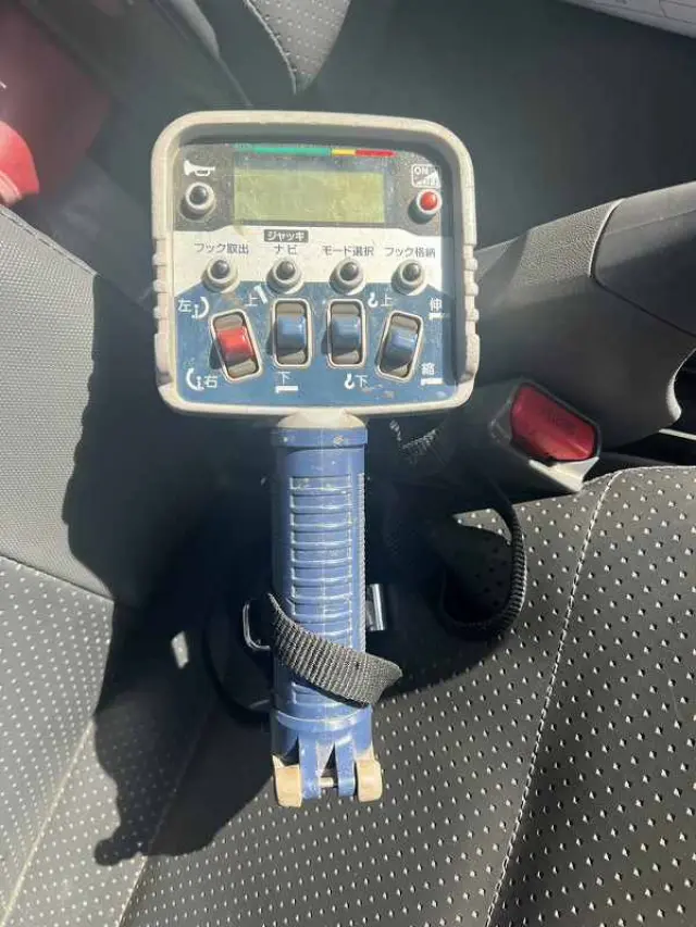 いすゞ エルフ TKG-NMR85AN(2WD)の写真50