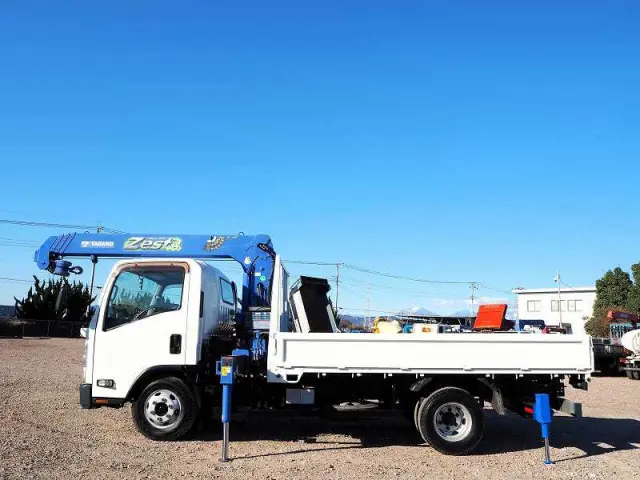 いすゞ エルフ SKG-NPR85YN(2WD)の写真2