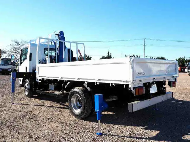 いすゞ エルフ SKG-NPR85YN(2WD)の写真3