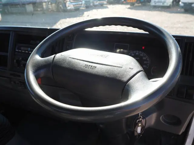 いすゞ エルフ SKG-NPR85YN(2WD)の写真47