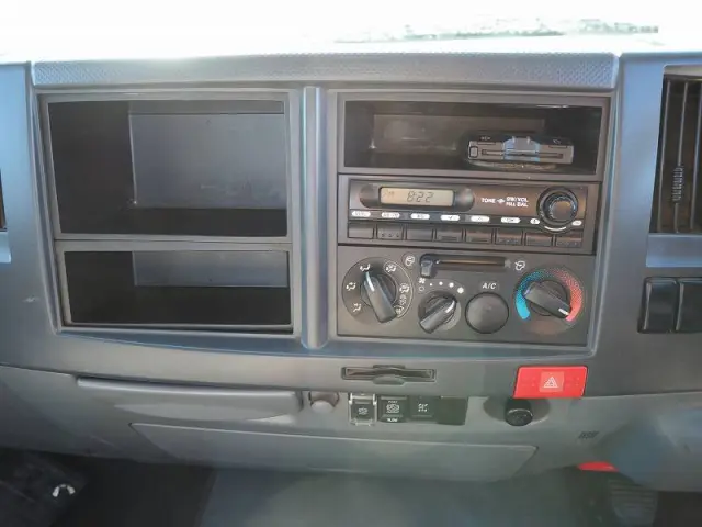 いすゞ エルフ SKG-NPR85YN(2WD)の写真48