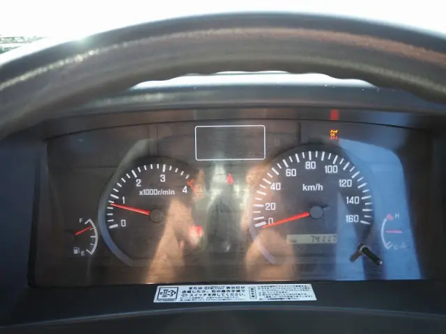 いすゞ エルフ SKG-NPR85YN(2WD)の写真49