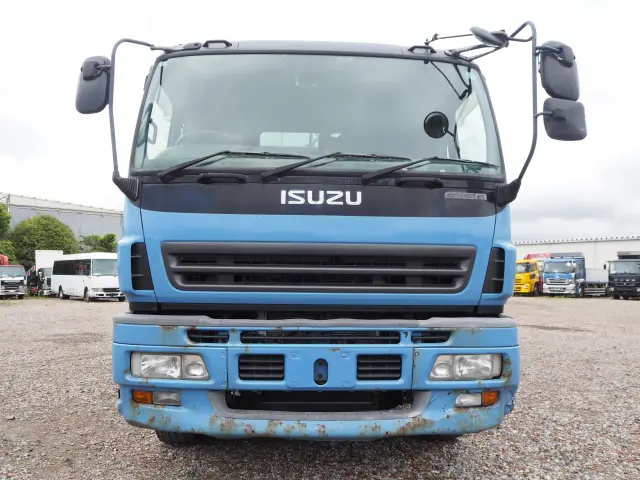 いすゞ ギガ PJ-CYZ77Q6(6x4)の写真8