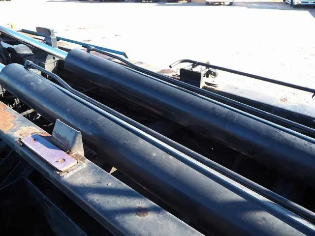 いすゞ ギガ PJ-CYZ77Q6(6x4)の写真23