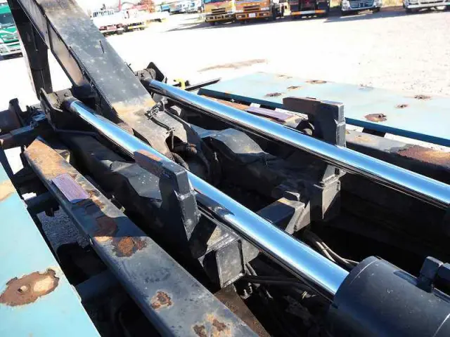 いすゞ ギガ PJ-CYZ77Q6(6x4)の写真24