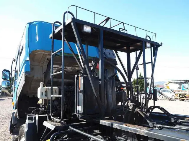 いすゞ ギガ PJ-CYZ77Q6(6x4)の写真36