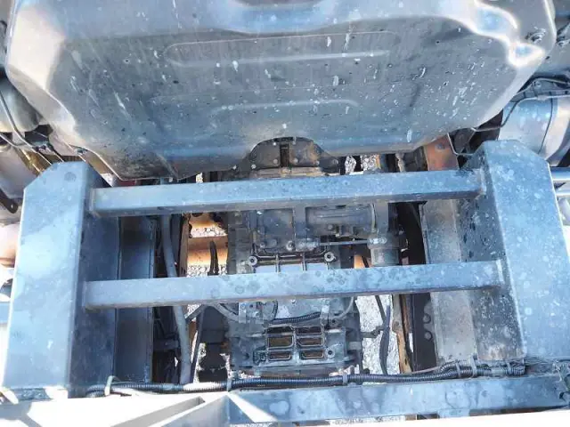 いすゞ ギガ PJ-CYZ77Q6(6x4)の写真44