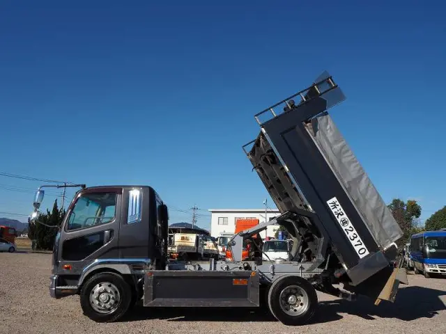 三菱 ファイター QKG-FK62FZ(2WD)の写真9