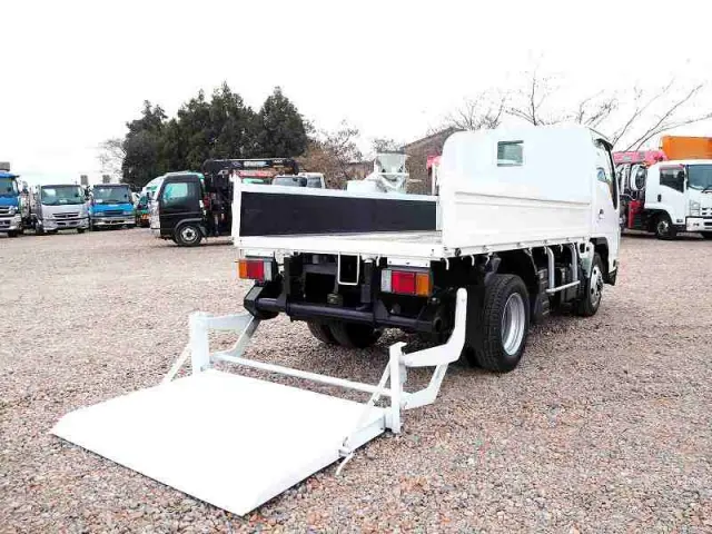 いすゞ エルフ SKG-NHS85AN(4WD)の写真5