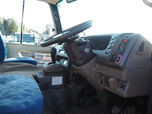 三菱 ローザ TPG-BG640G(4WD)の写真46