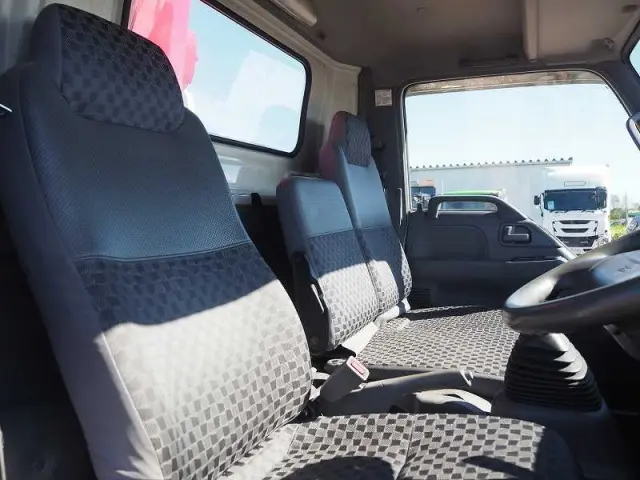 UD コンドル PA-BPR81N(2WD)の写真47