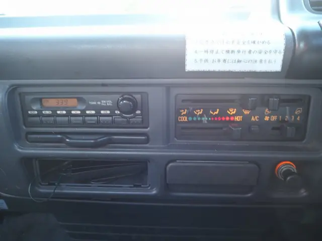 UD コンドル PA-BPR81N(2WD)の写真48