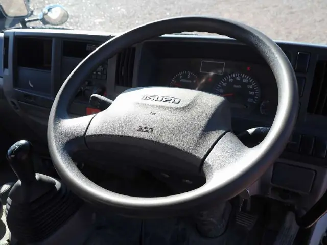 いすゞ エルフ TPG-NKS85AN(4WD)の写真47