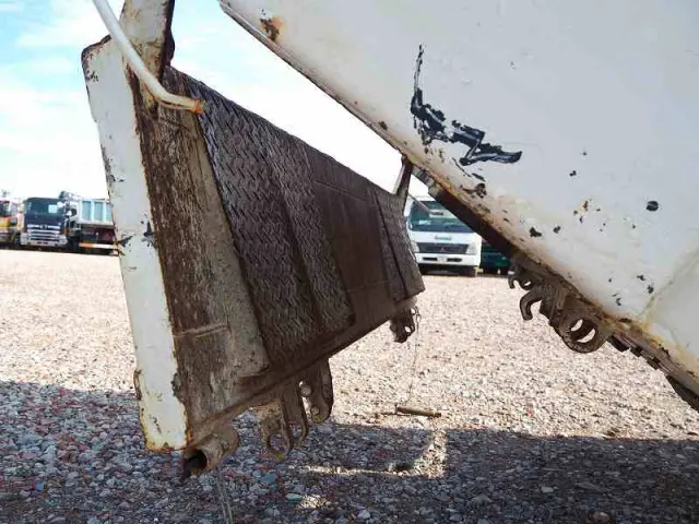 日野 デュトロ TKG-XZU620T(2WD)の写真37