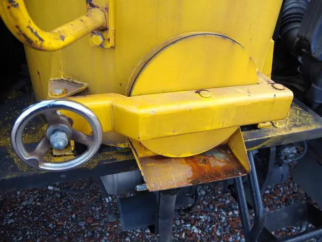 日野 レンジャー BDG-FD7JDWA(2WD)の写真13